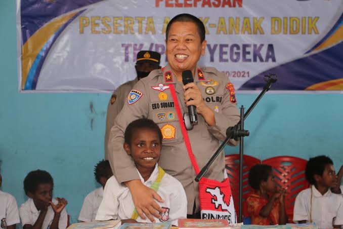 Wakapolda Papua dan Sembilan Kapolres Diganti 
