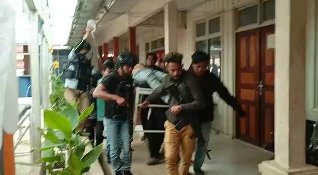 Alami Luka Serius, Tukang Ojek Yang Dianiaya OTK Meninggal Dunia