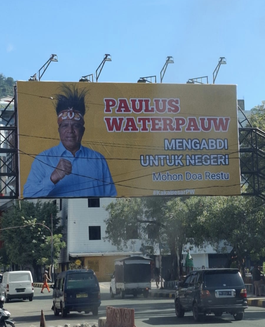 Sinyal Maju Pilkada Gubernur Papua Menguat, Paulus Waterpauw Minta Doa Restu