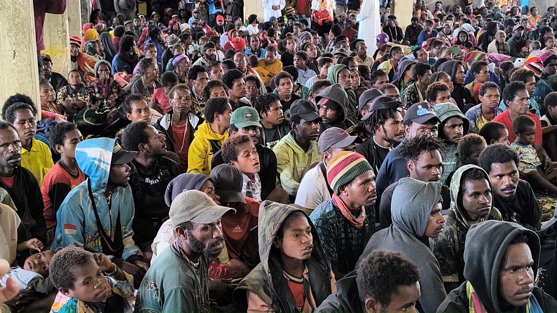 Warga Yang Mengungsi Minta Jaminan Keamanan Sebelum Kembali ke Distrik Bibida